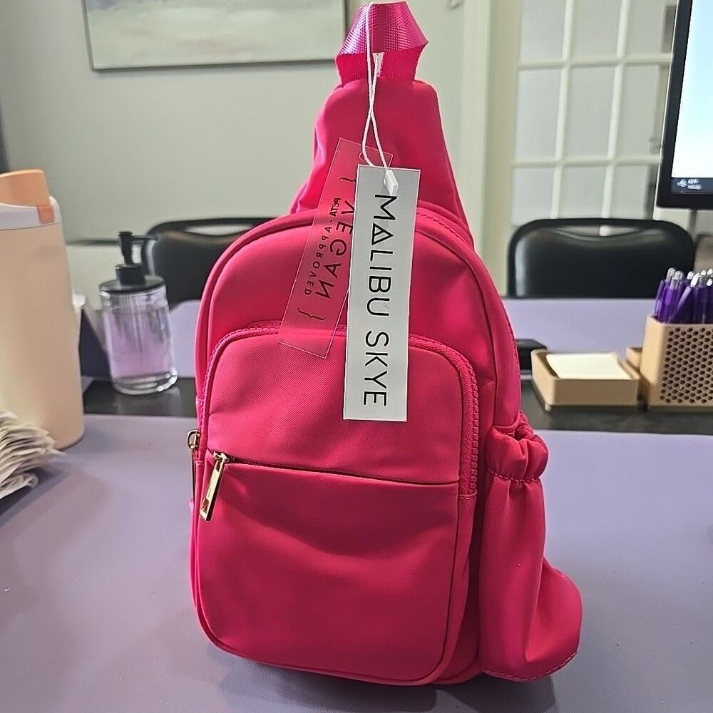 Malibu Skye Sling Crossbody Bag Purse Hot Pink Adjustable Strap Travel NWT